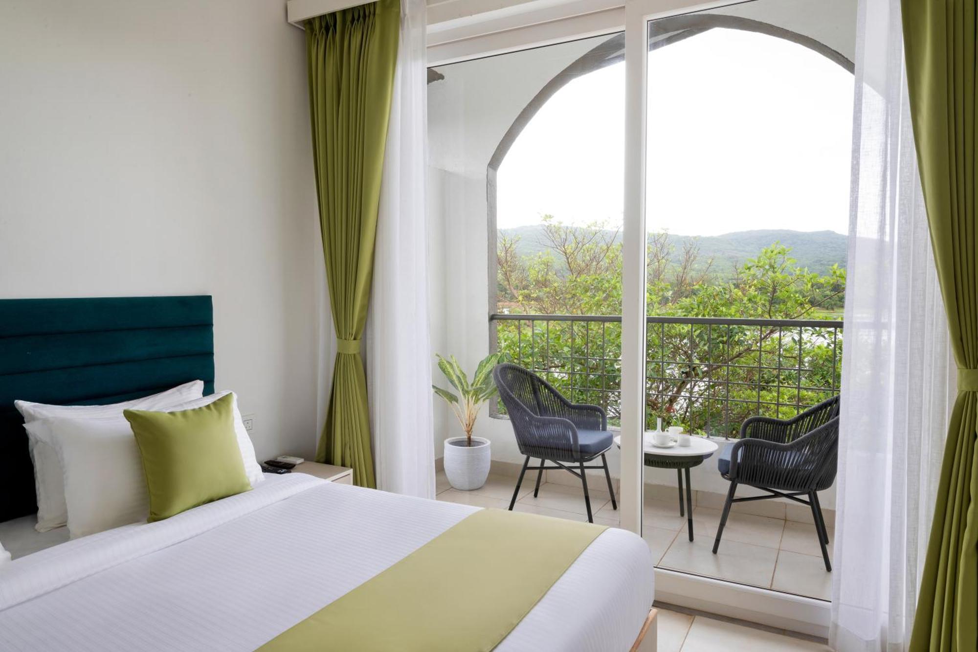 Stone Wood Hotel Amboli Amboli  Zewnętrze zdjęcie