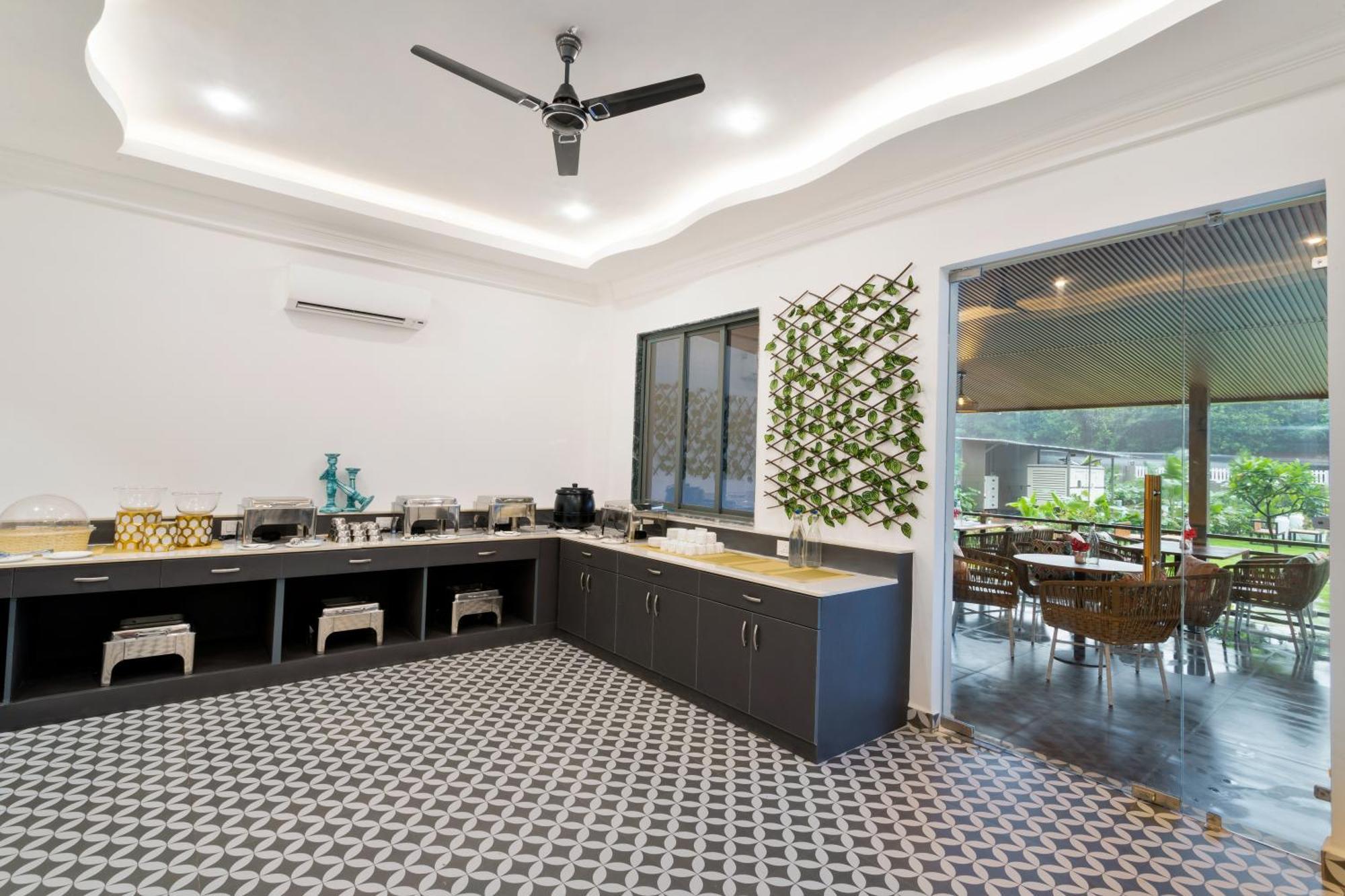 Stone Wood Hotel Amboli Amboli  Zewnętrze zdjęcie