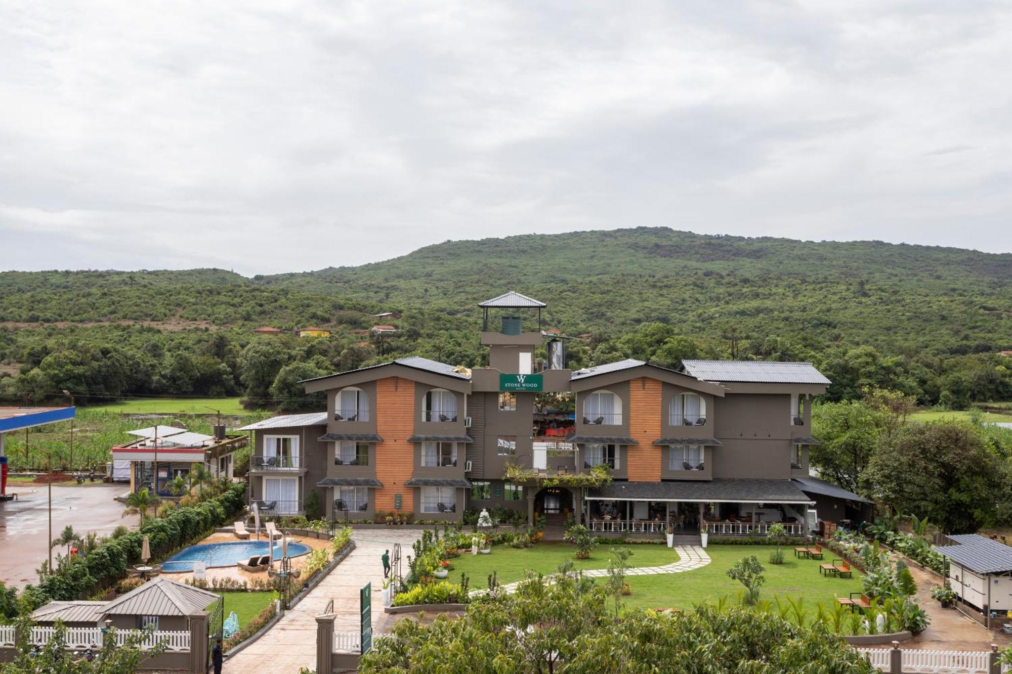 Stone Wood Hotel Amboli Amboli  Zewnętrze zdjęcie