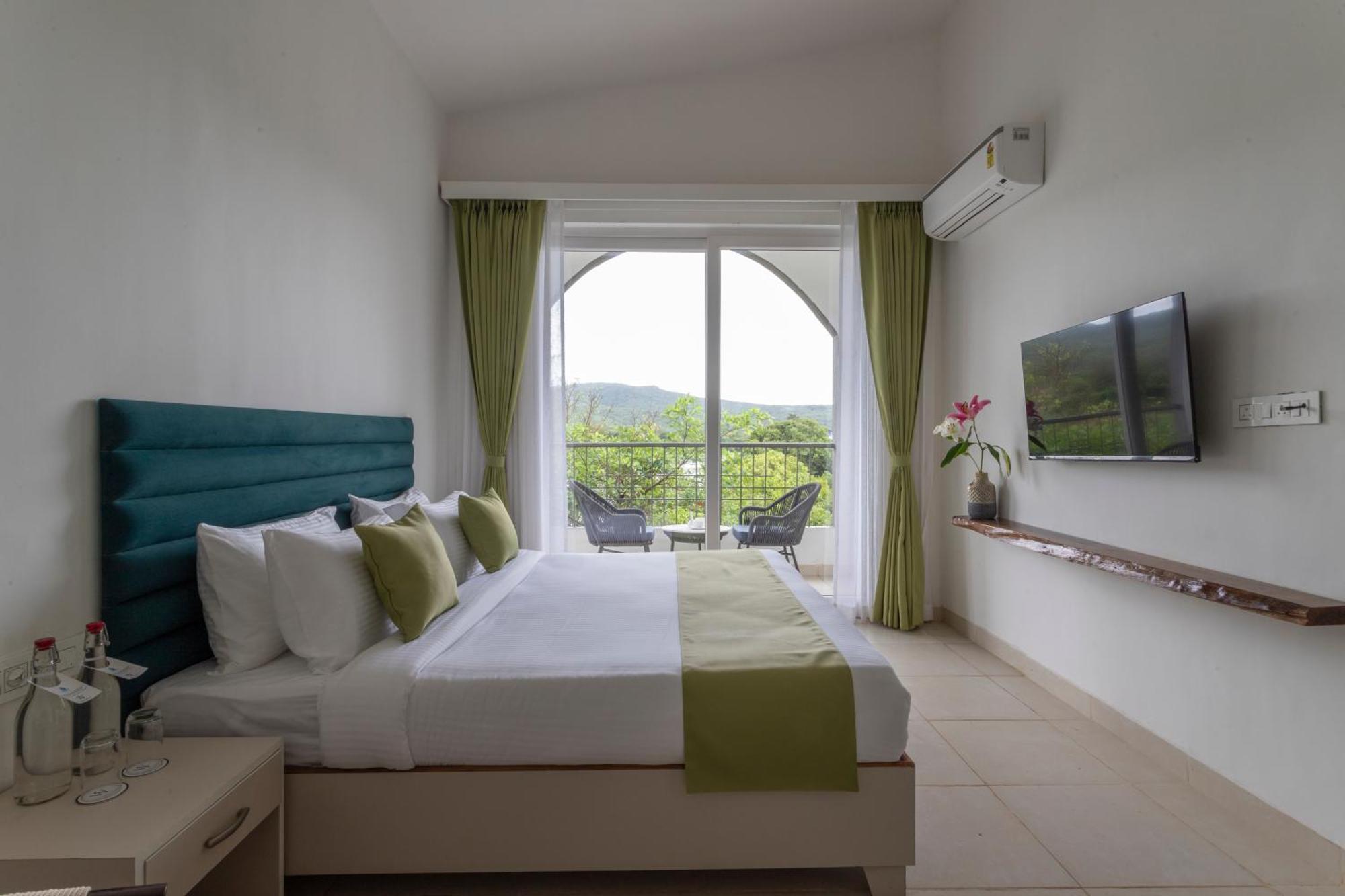 Stone Wood Hotel Amboli Amboli  Zewnętrze zdjęcie