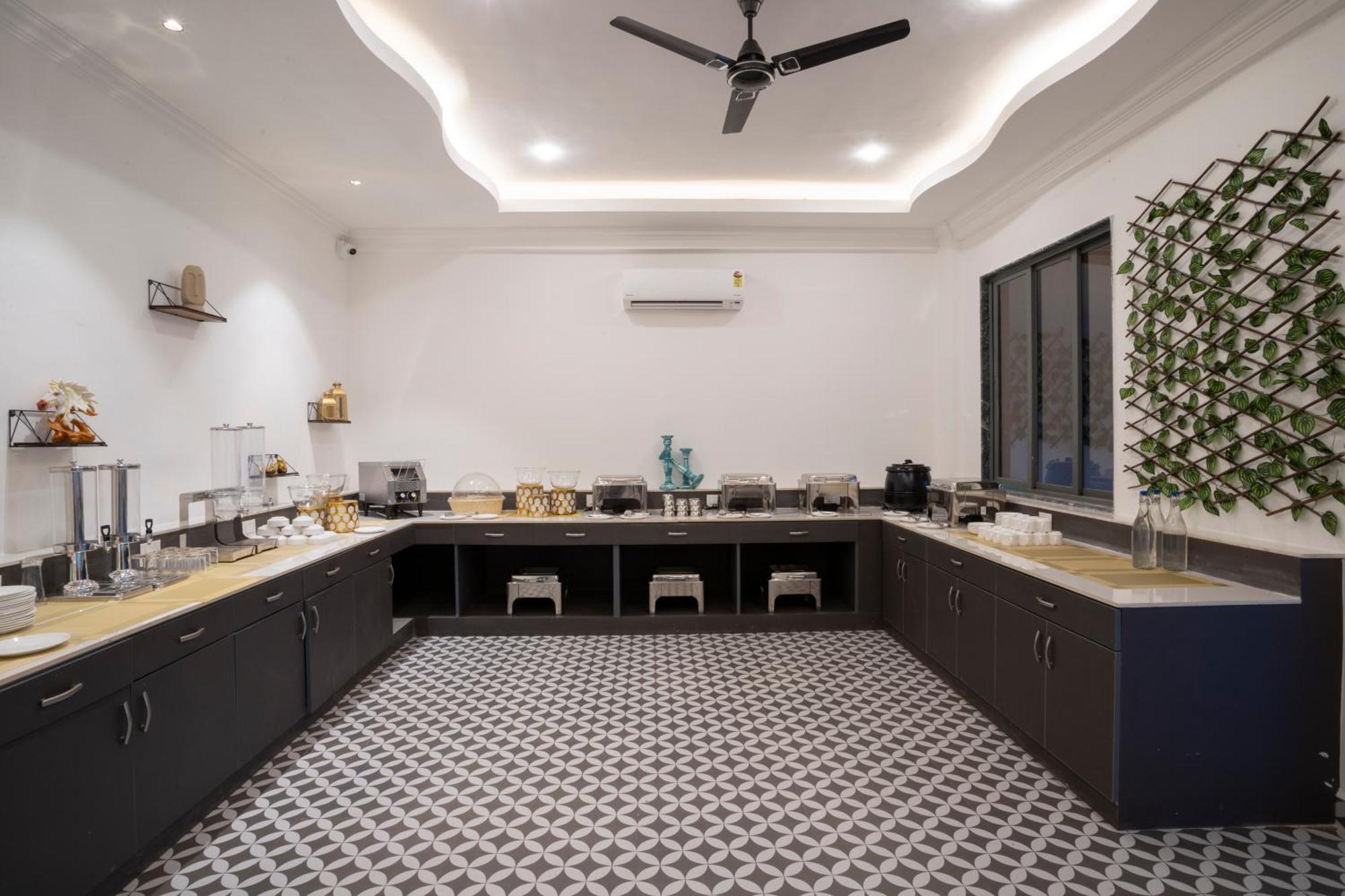 Stone Wood Hotel Amboli Amboli  Zewnętrze zdjęcie